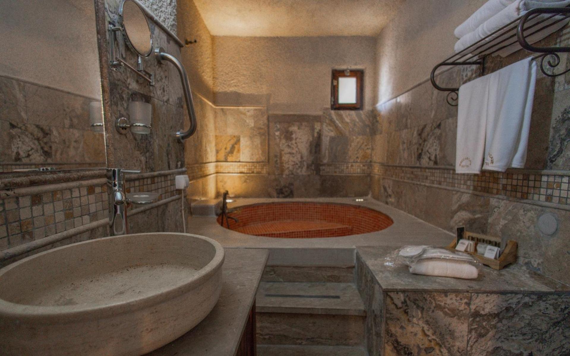 גורמה Maccan Cave Hotel מראה חיצוני תמונה